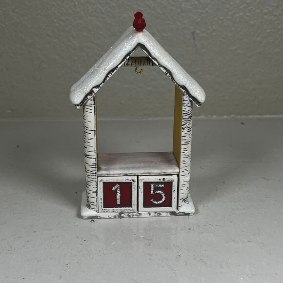 COUNTDOWN TO  CHRISTMAS ORNAMENT HANGER hallmark keepsake club 2022 - Picture 1 of 7